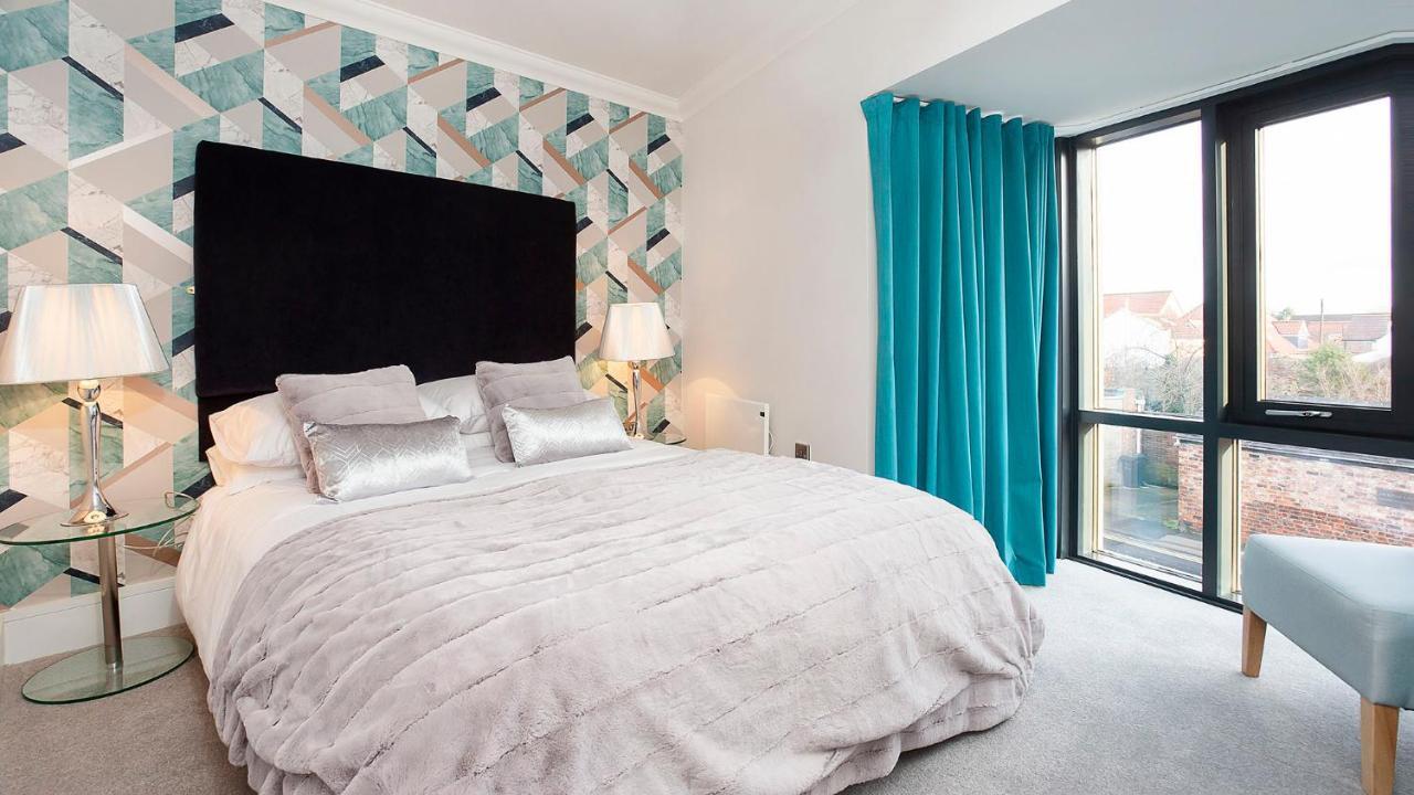 The Atico Spacious Duplex Luxury Apartment-free Parking Apartment *